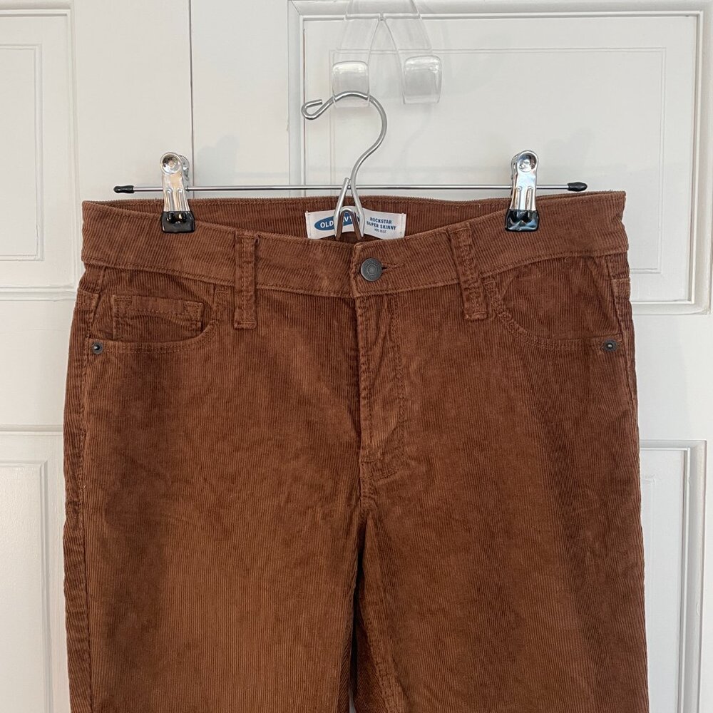 Old Navy "Rockstar Super Skinny" Mid-Rise Corduroy Pants | Women's Size 6 - Picture 2 of 5